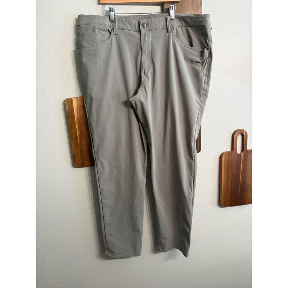 Lululemon ABC Slim Fit Stretch Pocket Performance Golf Chino Pants Gray Size 40